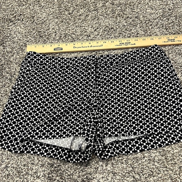 🪷Size 14 shorts 🪷 - Picture 2 of 8